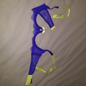 Victoria's secret cupless bra